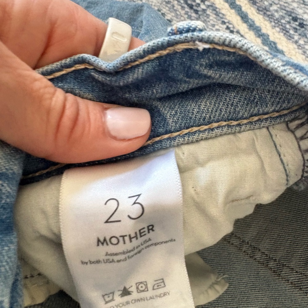 MOTHER Superior -The Hustler Roller Sneak Jeans - Picture 5 of 8